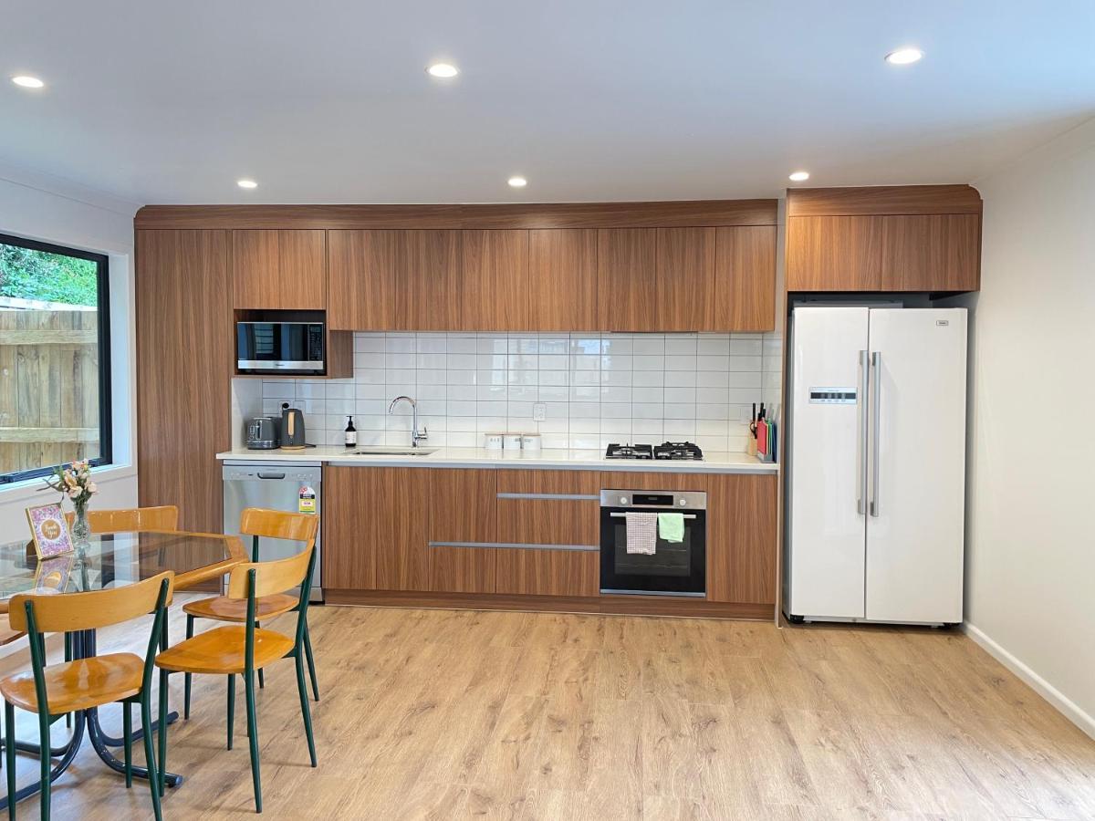 No Party Allowed, Entire Brand New 3 Bedroom Townhouse, Free Unlimited Fibre Wifi And Free Parking Wellington Buitenkant foto