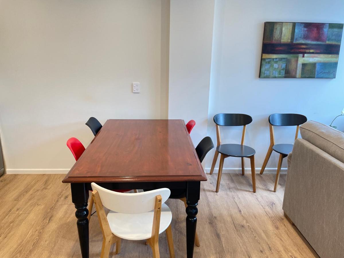No Party Allowed, Entire Brand New 3 Bedroom Townhouse, Free Unlimited Fibre Wifi And Free Parking Wellington Buitenkant foto