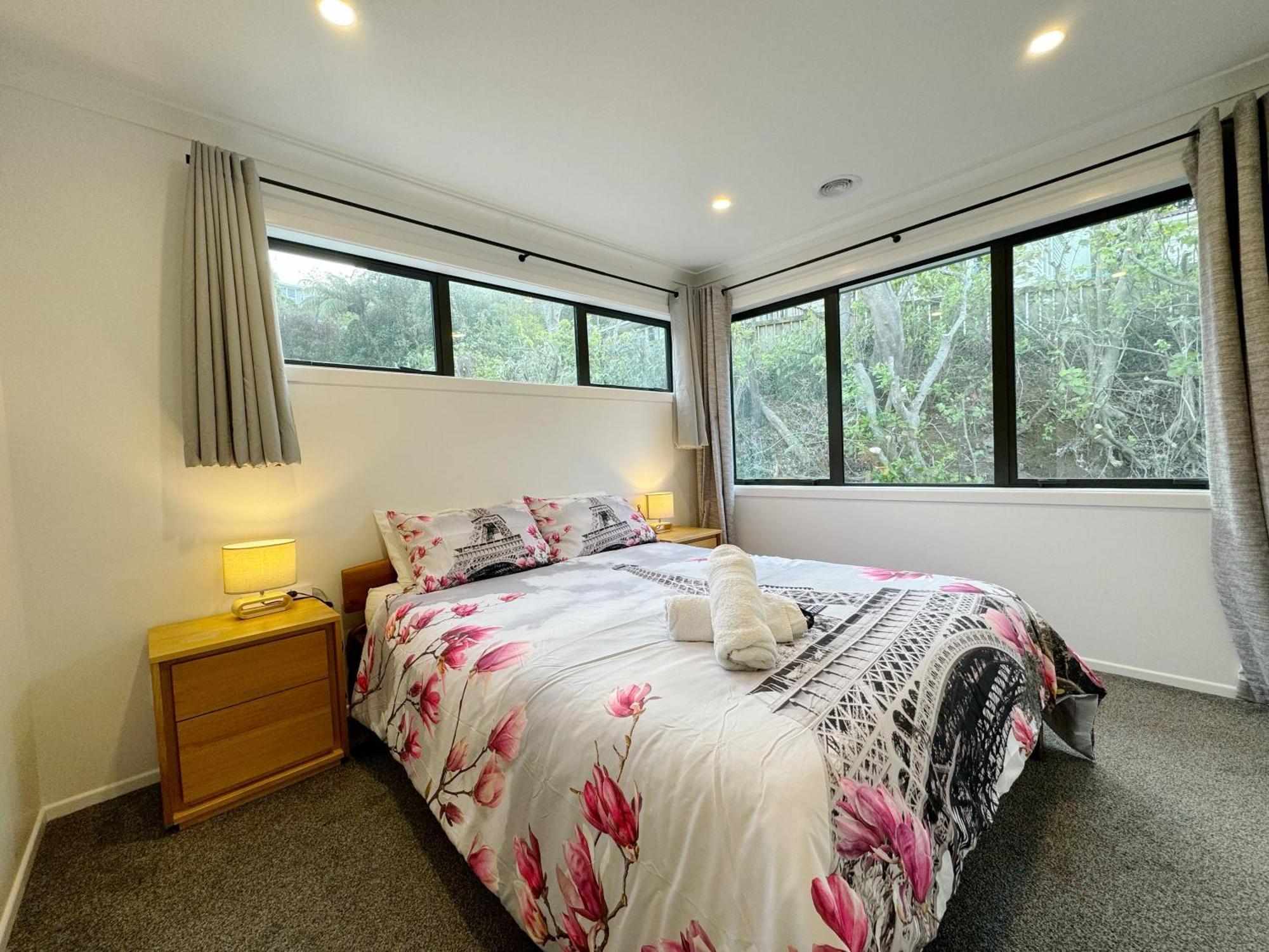 No Party Allowed, Entire Brand New 3 Bedroom Townhouse, Free Unlimited Fibre Wifi And Free Parking Wellington Buitenkant foto