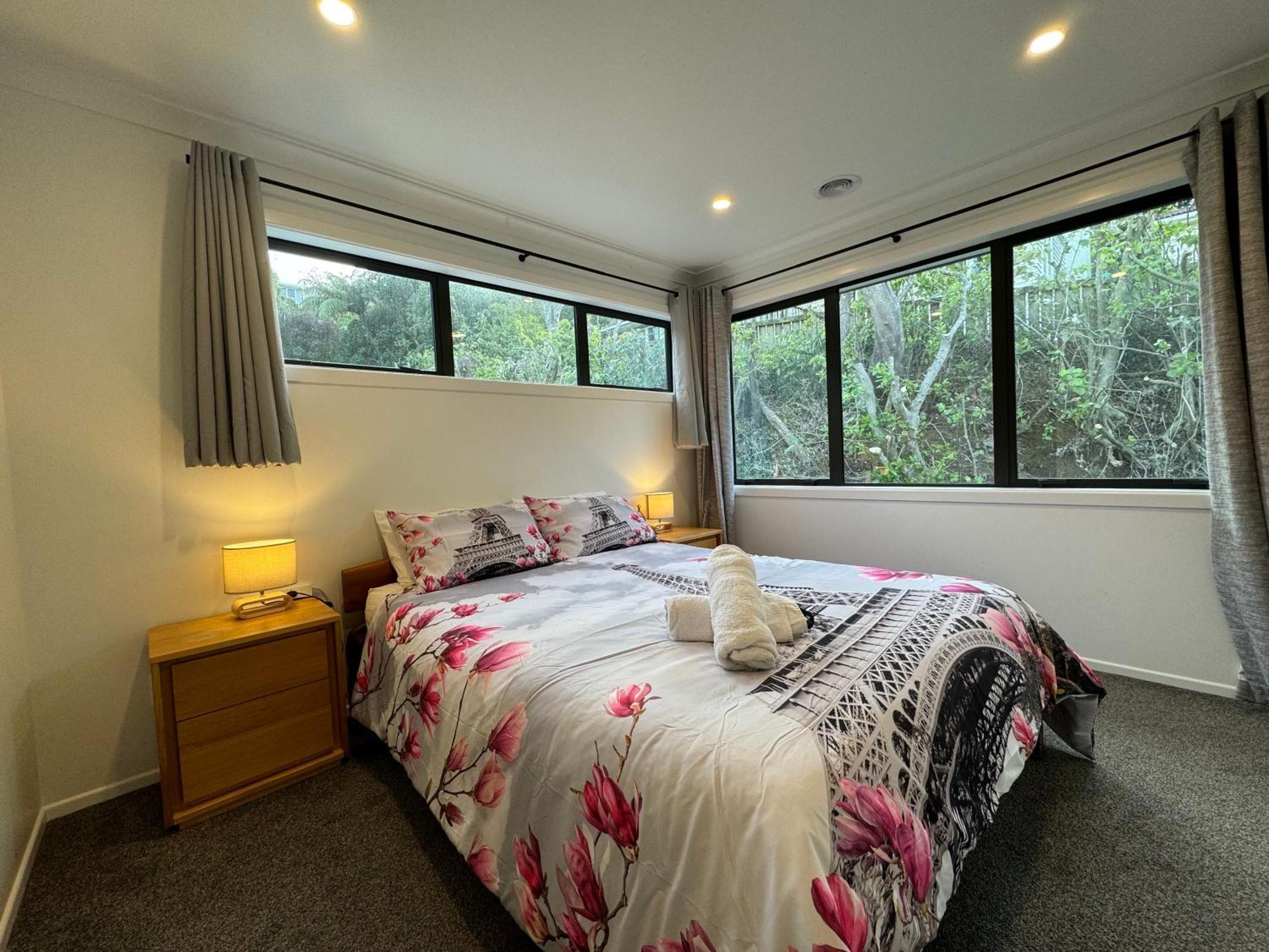 No Party Allowed, Entire Brand New 3 Bedroom Townhouse, Free Unlimited Fibre Wifi And Free Parking Wellington Buitenkant foto