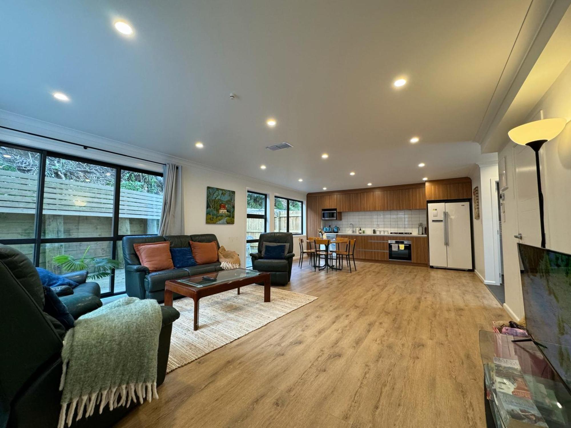 No Party Allowed, Entire Brand New 3 Bedroom Townhouse, Free Unlimited Fibre Wifi And Free Parking Wellington Buitenkant foto