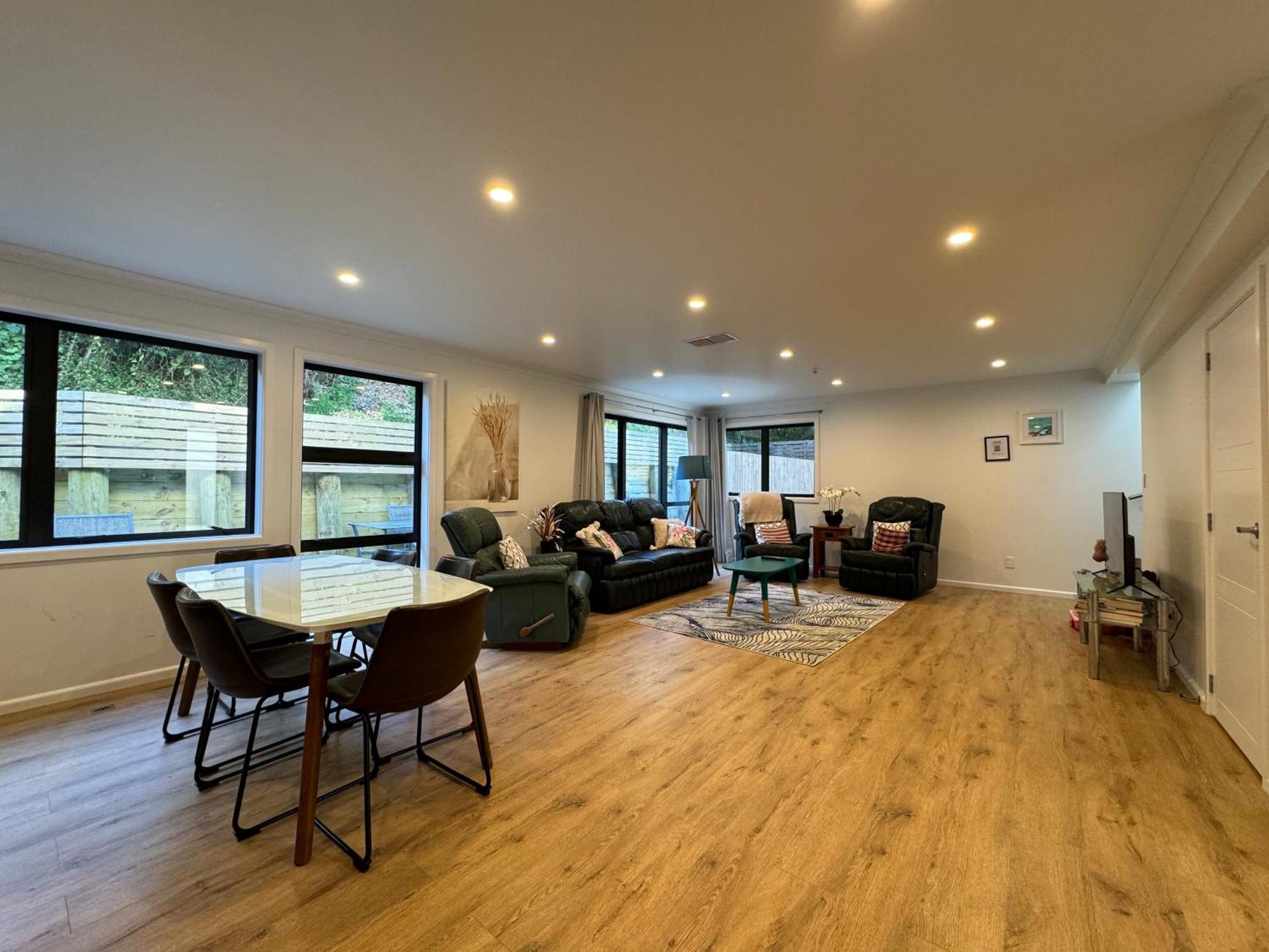 No Party Allowed, Entire Brand New 3 Bedroom Townhouse, Free Unlimited Fibre Wifi And Free Parking Wellington Buitenkant foto