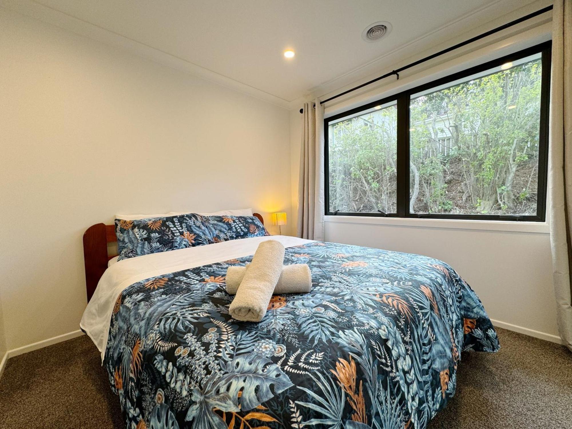 No Party Allowed, Entire Brand New 3 Bedroom Townhouse, Free Unlimited Fibre Wifi And Free Parking Wellington Buitenkant foto