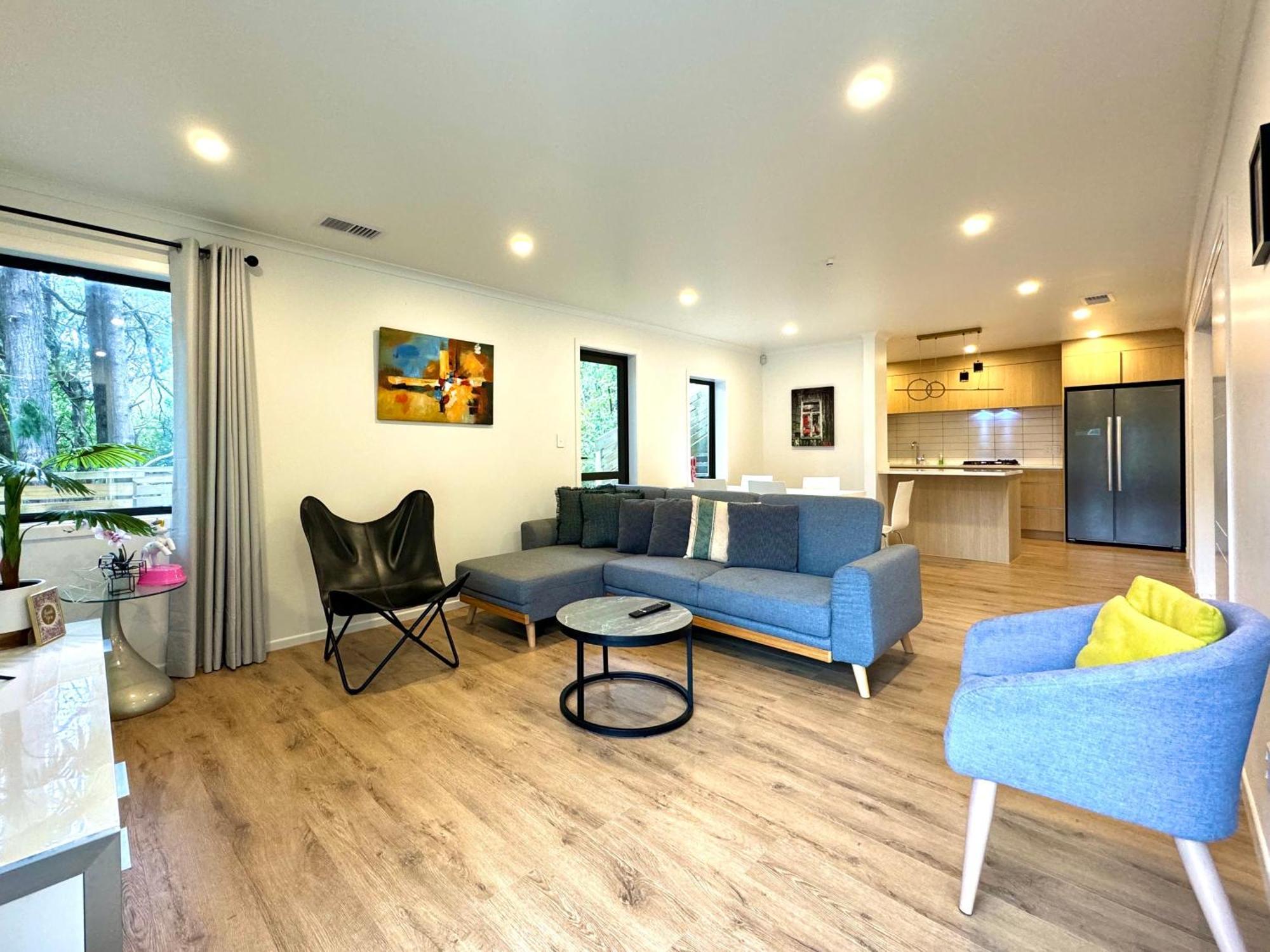 No Party Allowed, Entire Brand New 3 Bedroom Townhouse, Free Unlimited Fibre Wifi And Free Parking Wellington Buitenkant foto