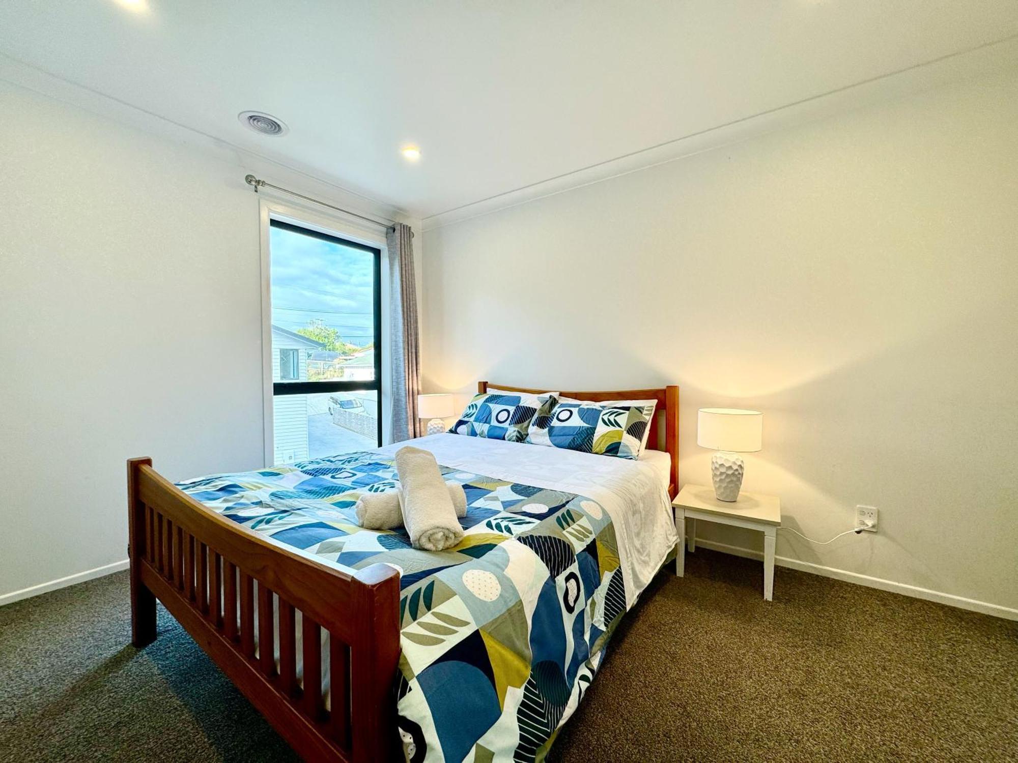 No Party Allowed, Entire Brand New 3 Bedroom Townhouse, Free Unlimited Fibre Wifi And Free Parking Wellington Buitenkant foto