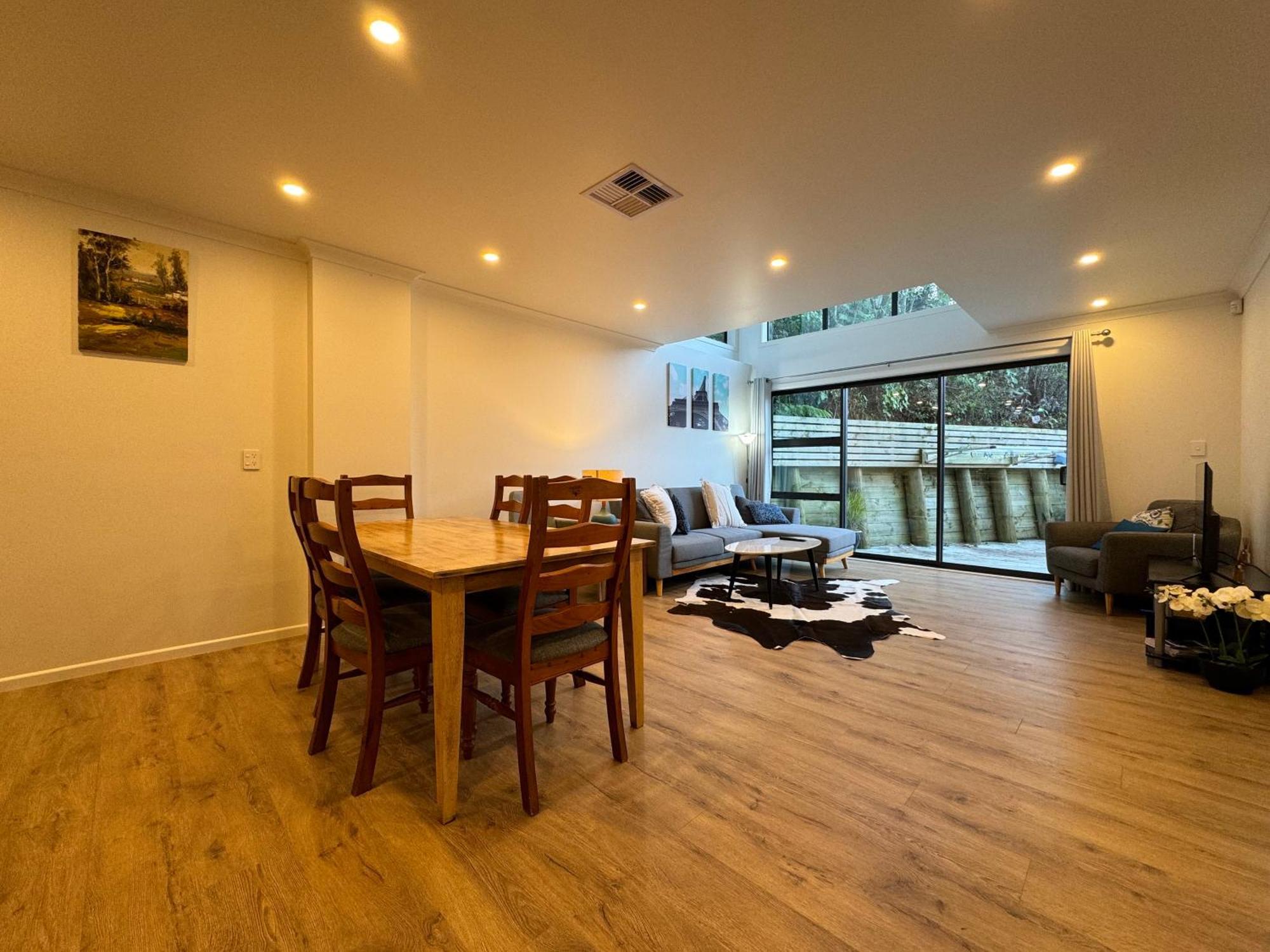 No Party Allowed, Entire Brand New 3 Bedroom Townhouse, Free Unlimited Fibre Wifi And Free Parking Wellington Buitenkant foto
