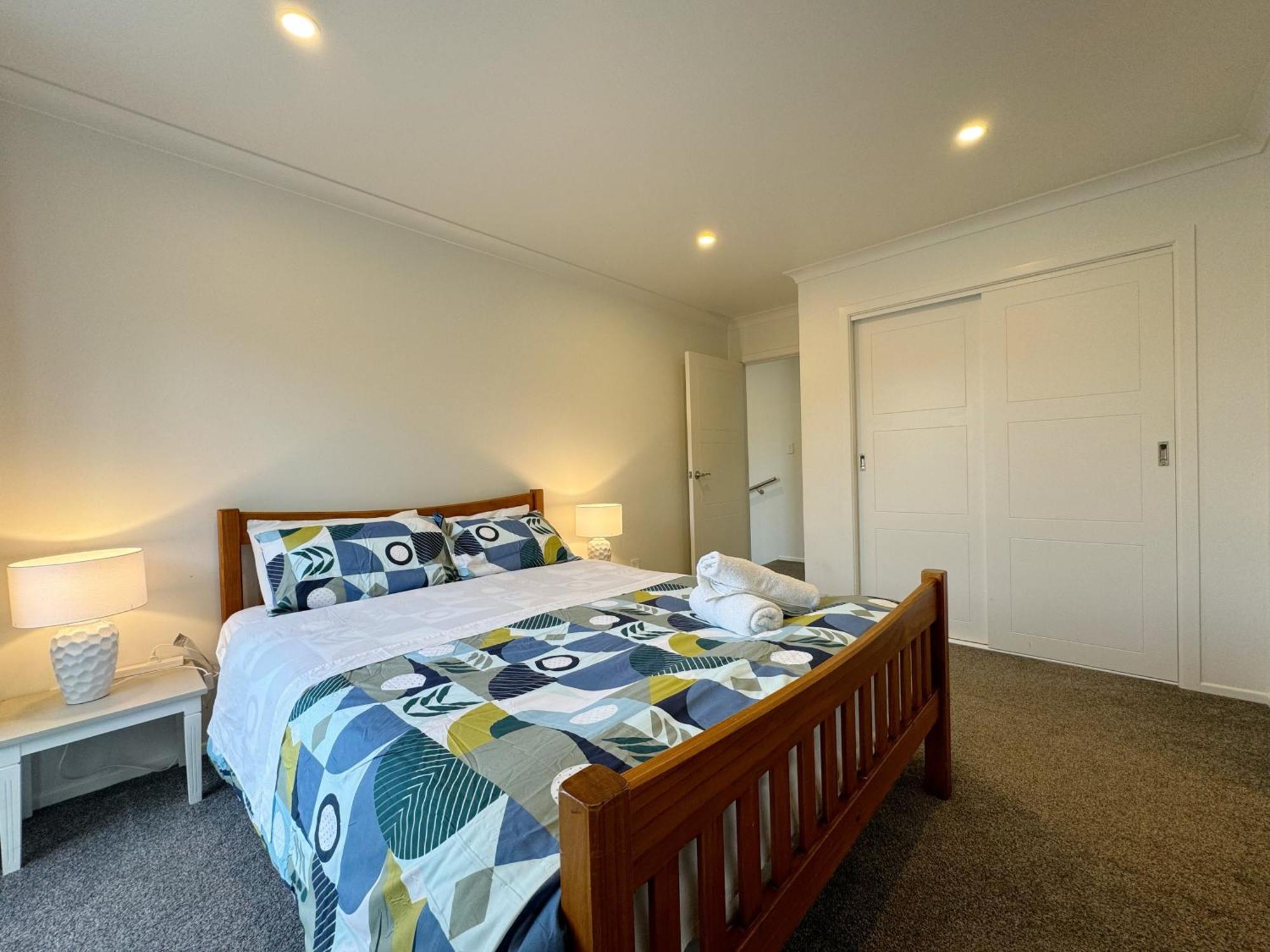No Party Allowed, Entire Brand New 3 Bedroom Townhouse, Free Unlimited Fibre Wifi And Free Parking Wellington Buitenkant foto